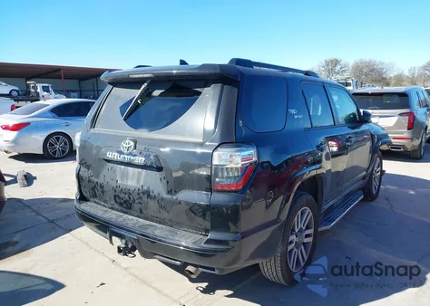 2022 Toyota 4Runner Trd Sport z USA, uszkodzony, nr VIN JTEAU5JR9N5262687